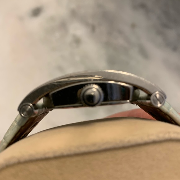 Bvlgari Womens Assioma SS Mother of Pearl Lt Blue leather with pave diamonds - Picture 7 of 10